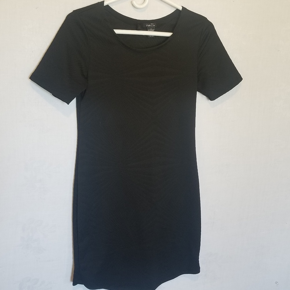 Rue 21 Mid-Length Patterned Short Sleeve Dress